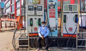 Patna Want Petrol wear mask Coronavirus Effect in Bihar Latest News